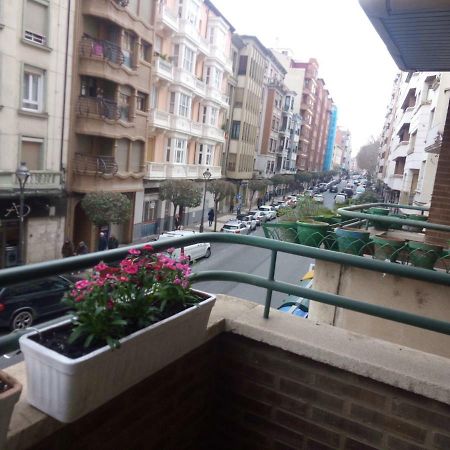 Apartamento Ayuntamiento Logrono Bagian luar foto