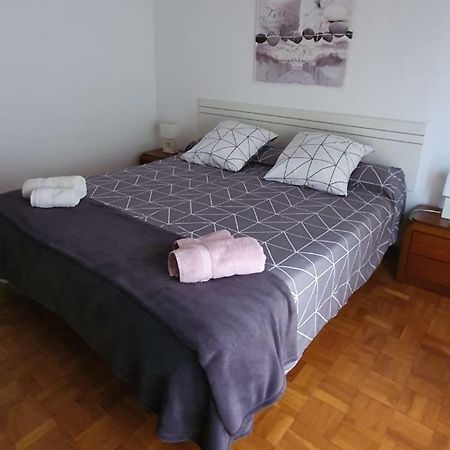 Apartamento Ayuntamiento Logrono Bagian luar foto