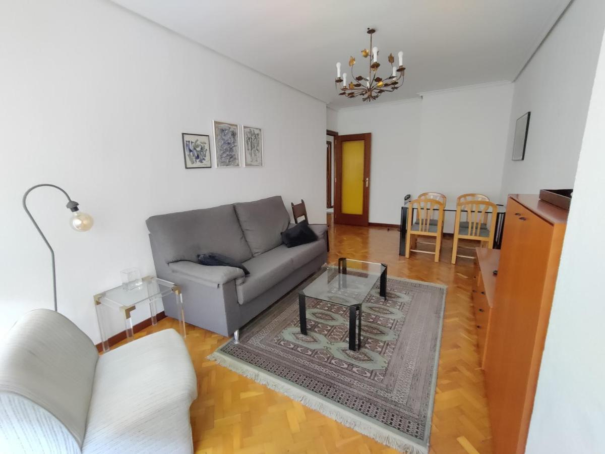 Apartamento Ayuntamiento Logrono Bagian luar foto