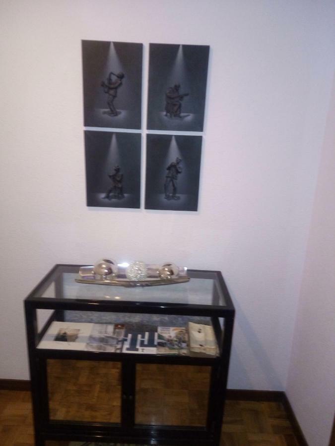 Apartamento Ayuntamiento Logrono Bagian luar foto
