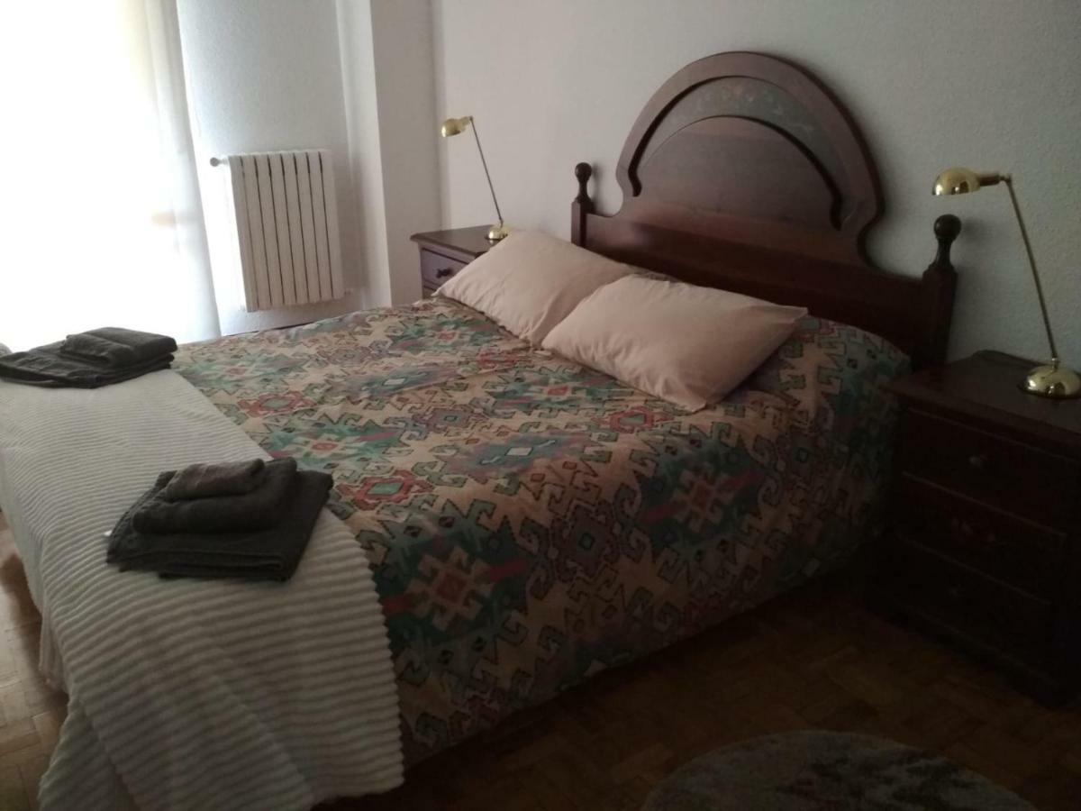 Apartamento Ayuntamiento Logrono Bagian luar foto